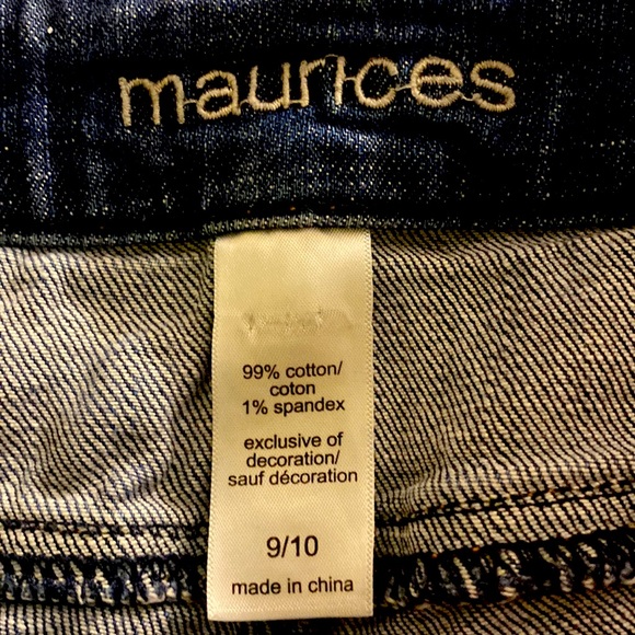 Maurice’s cuffed denim shorts - Picture 2 of 5
